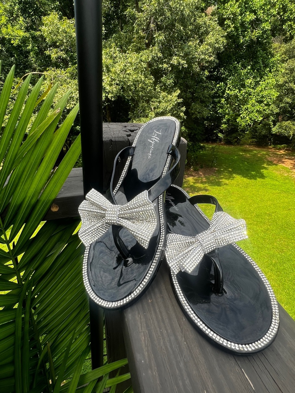 Zuffymomo Rhinestone Bow Jelly Sandals Black Size 7